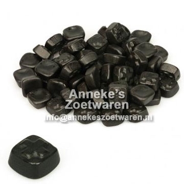 Süße Lakritz mit Kreuz mit Mentholgeschmack per 100 gram Süße Lakritz mit Kreuz mit Mentholgeschmack per 100 gram